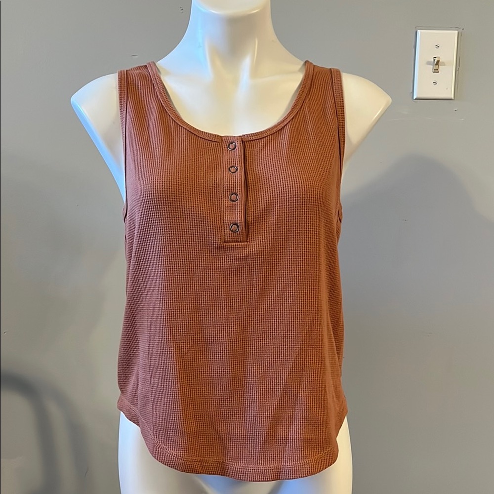 Women's Old Navy Sleeveless Henley Tank Top - Rust